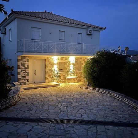Luxurious Villa In Peloponnese With Swimming Pool Kamária Exteriér fotografie
