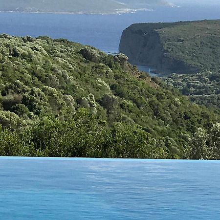 Luxurious Villa In Peloponnese With Swimming Pool Kamária Exteriér fotografie