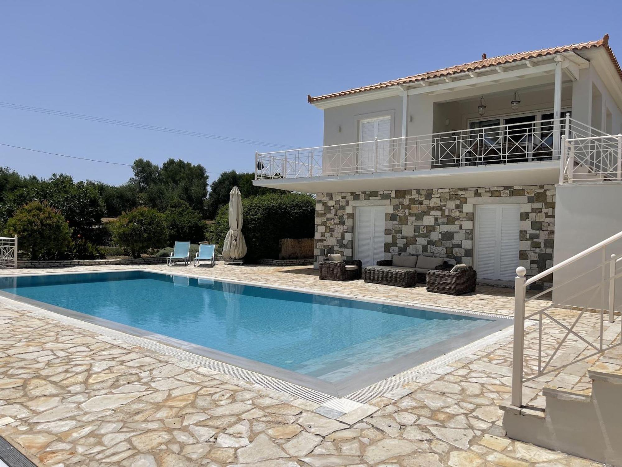 Luxurious Villa In Peloponnese With Swimming Pool Kamária Exteriér fotografie